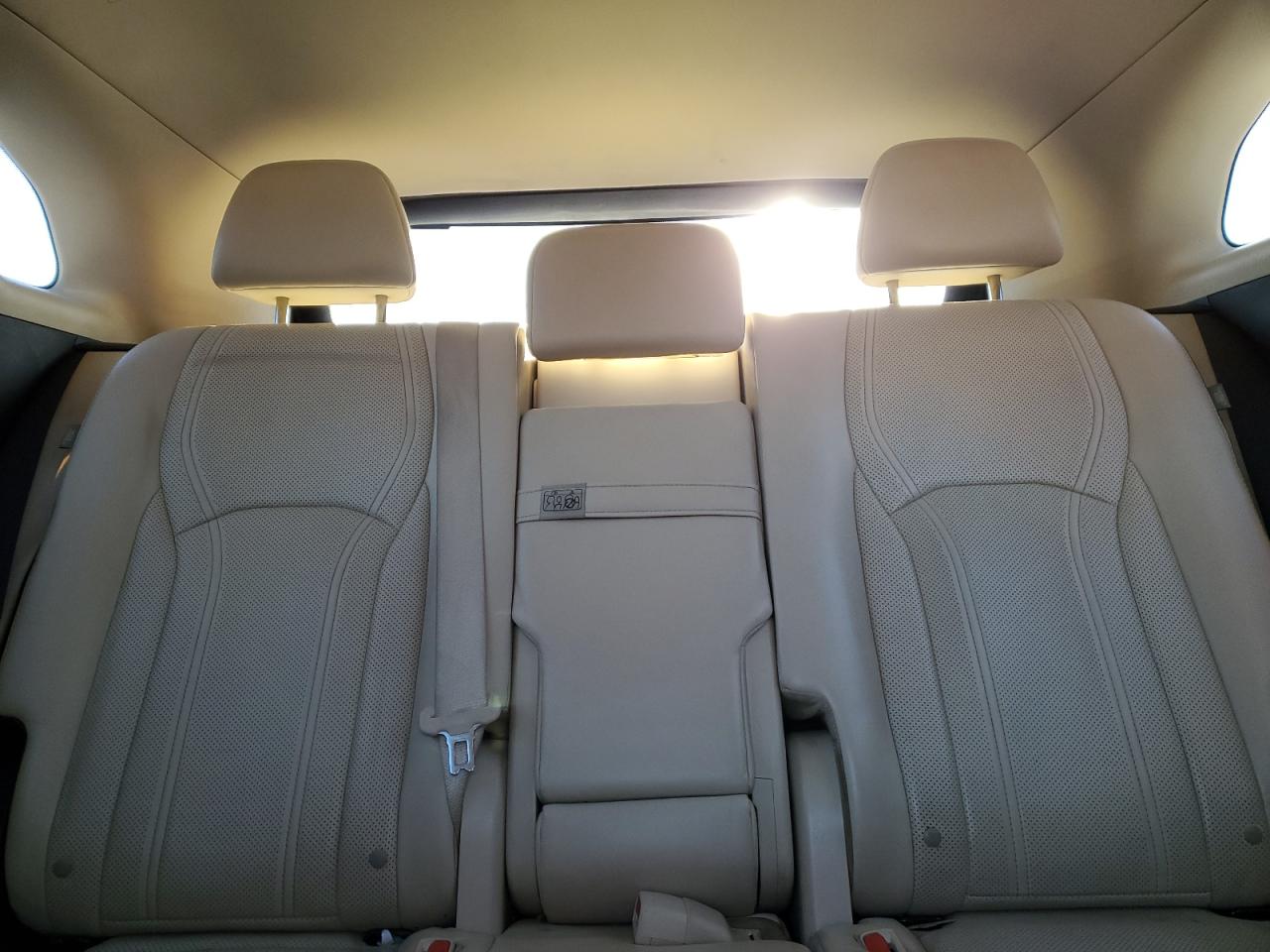 2017 Lexus RX - Image 10