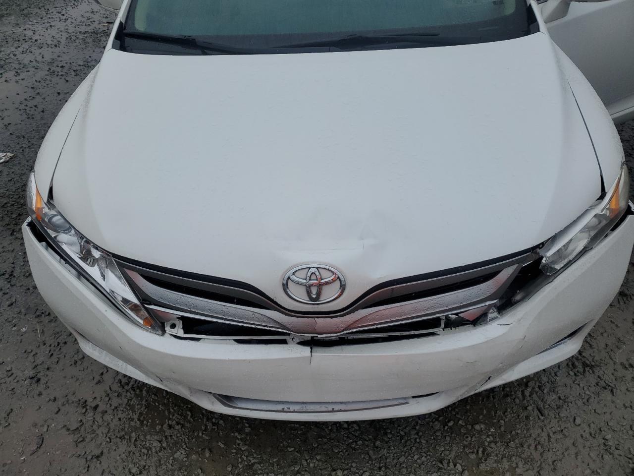 2013 Toyota Venza - Image 13