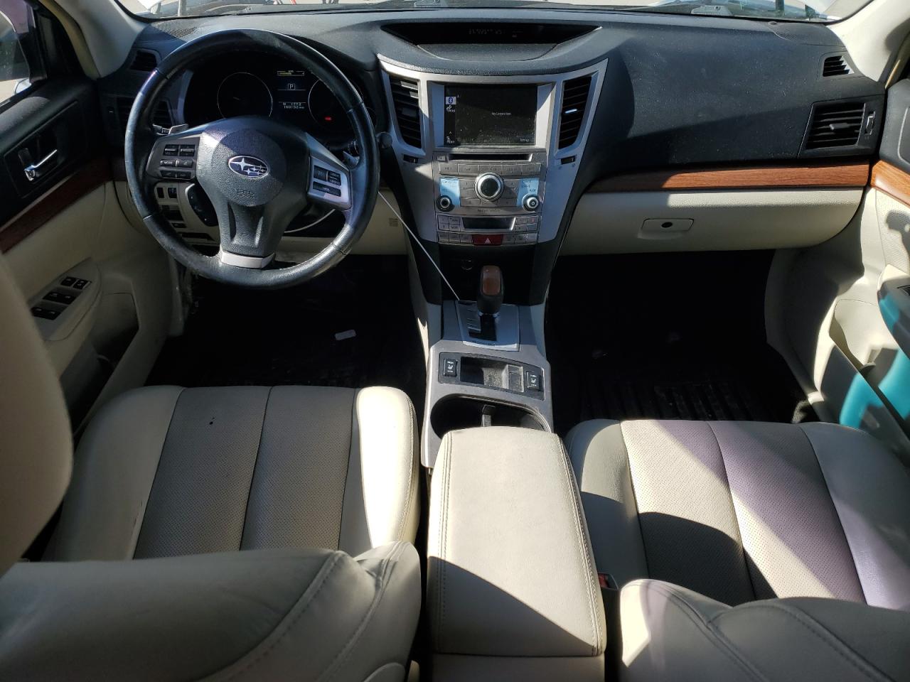 2014 Subaru Outback - Image 8