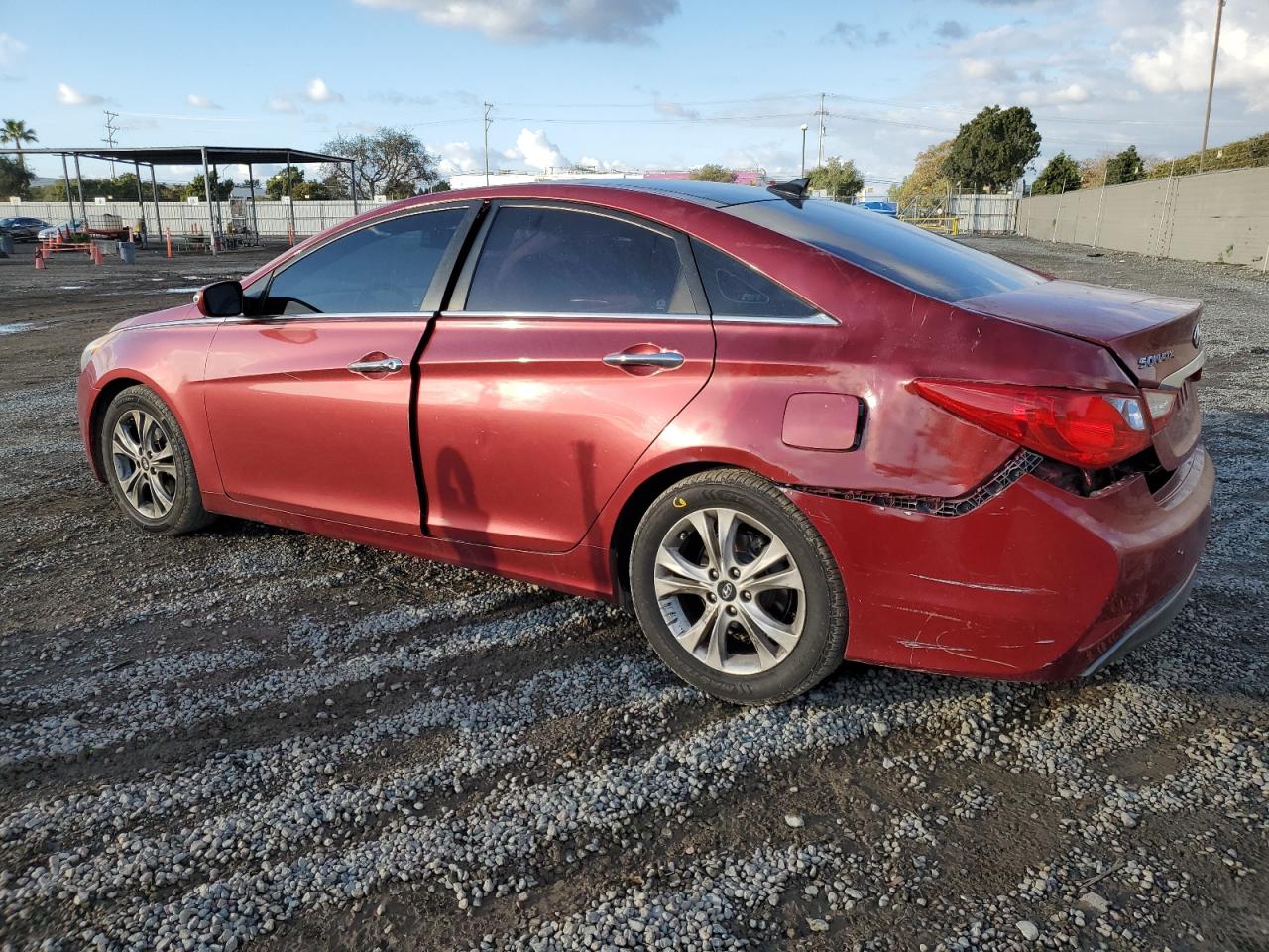 2013 Hyundai Sonata - Image 2