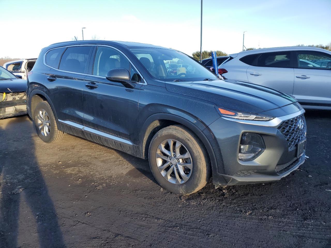 2020 Hyundai Santa Fe - Image 4