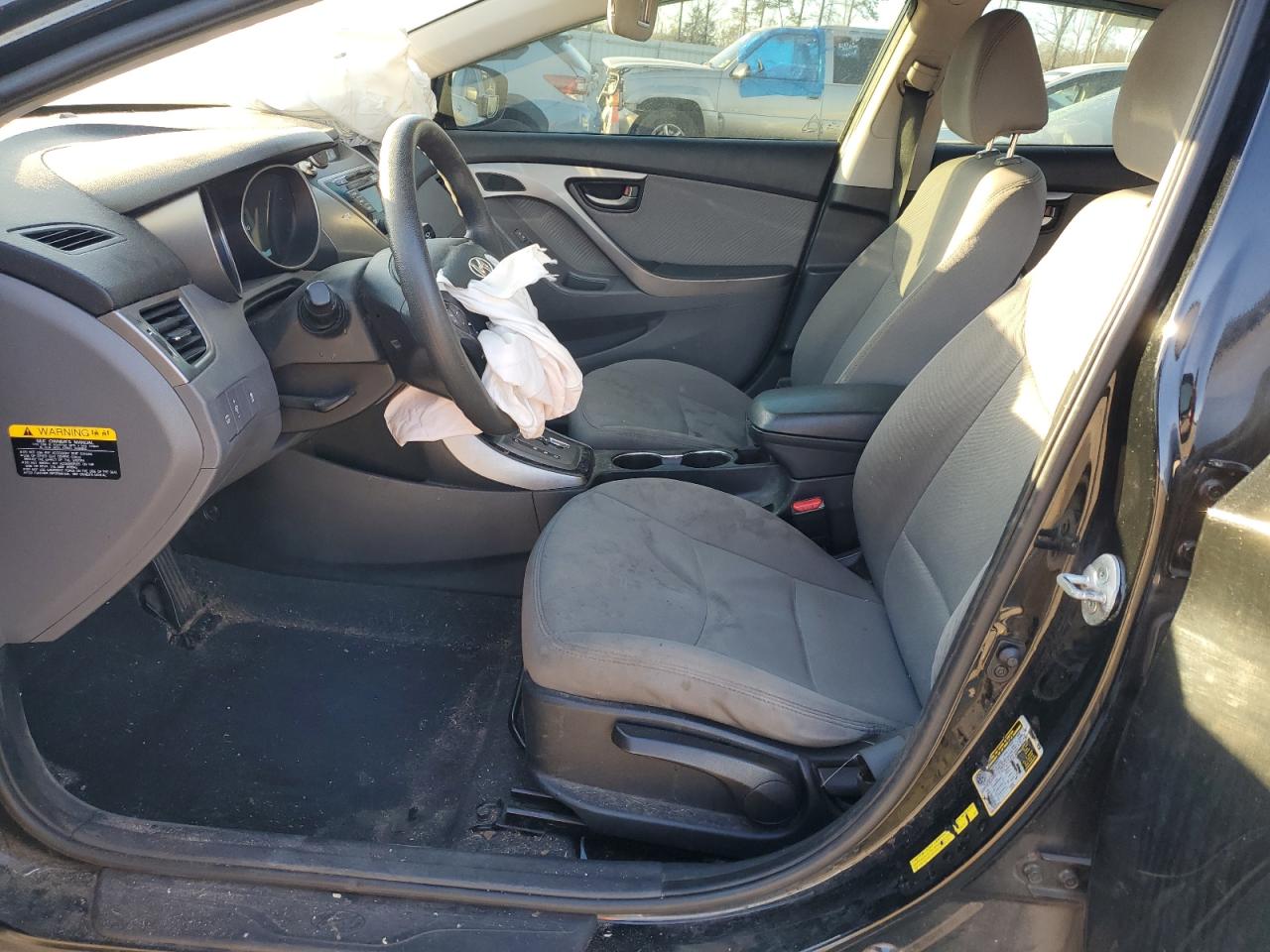 2013 Hyundai Elantra - Image 7