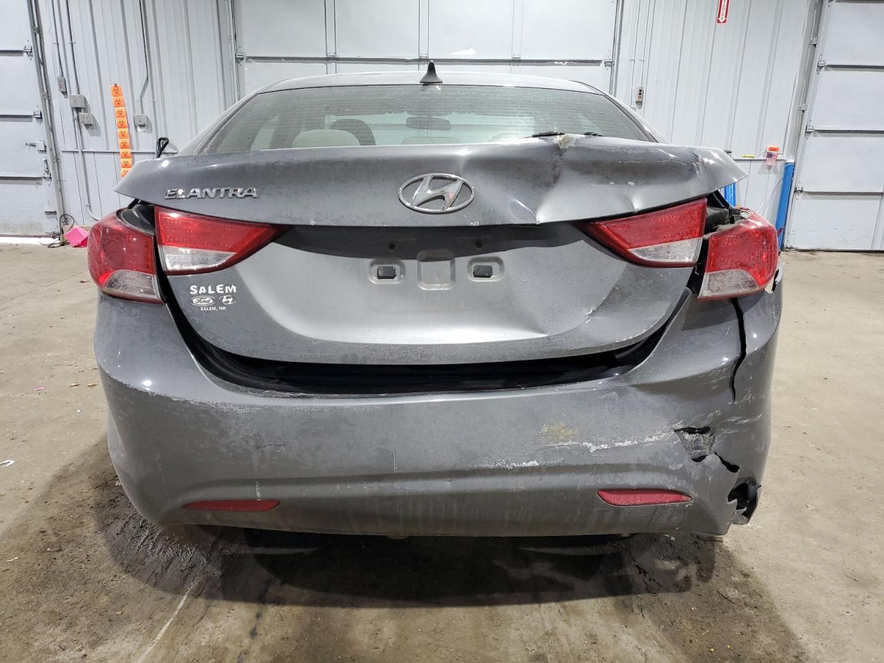 2013 Hyundai Elantra - Image 6