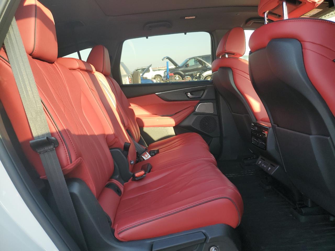 2024 Acura MDX - Image 11