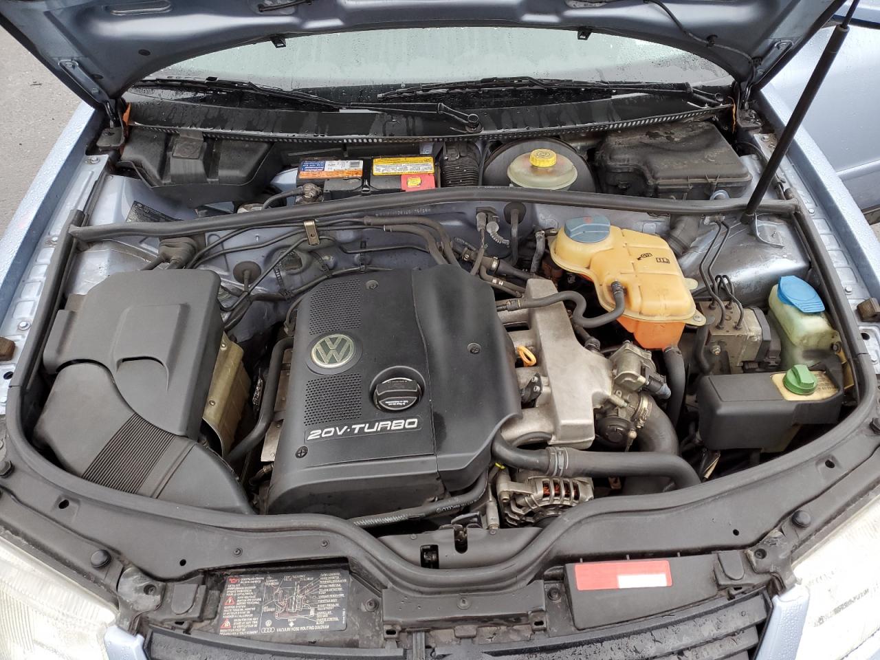 1999 Volkswagen Passat - Image 11