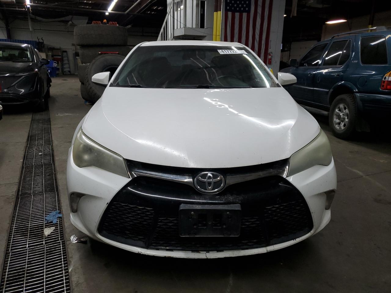 2015 Toyota Camry - Image 5
