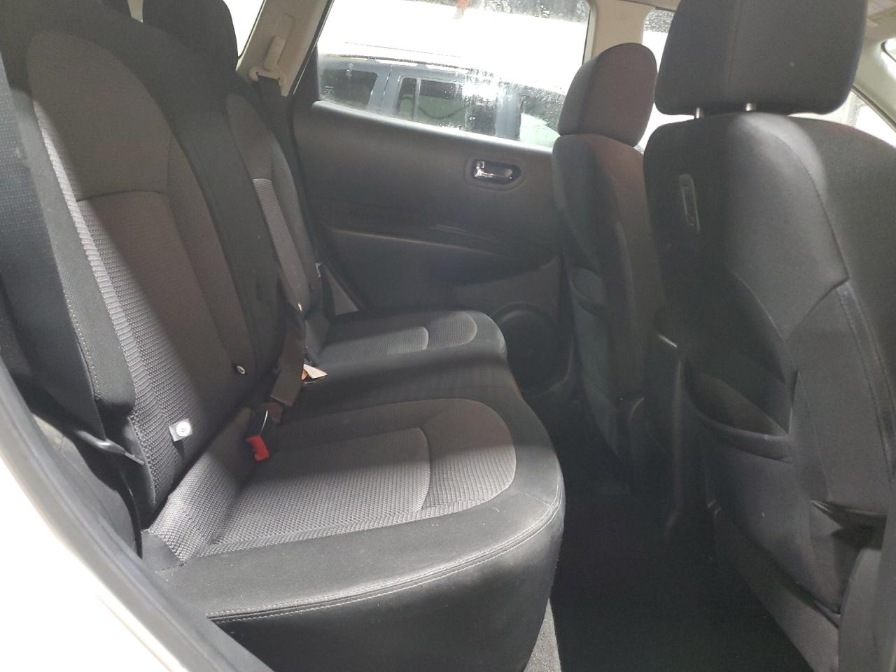 2012 Nissan Rogue - Image 11