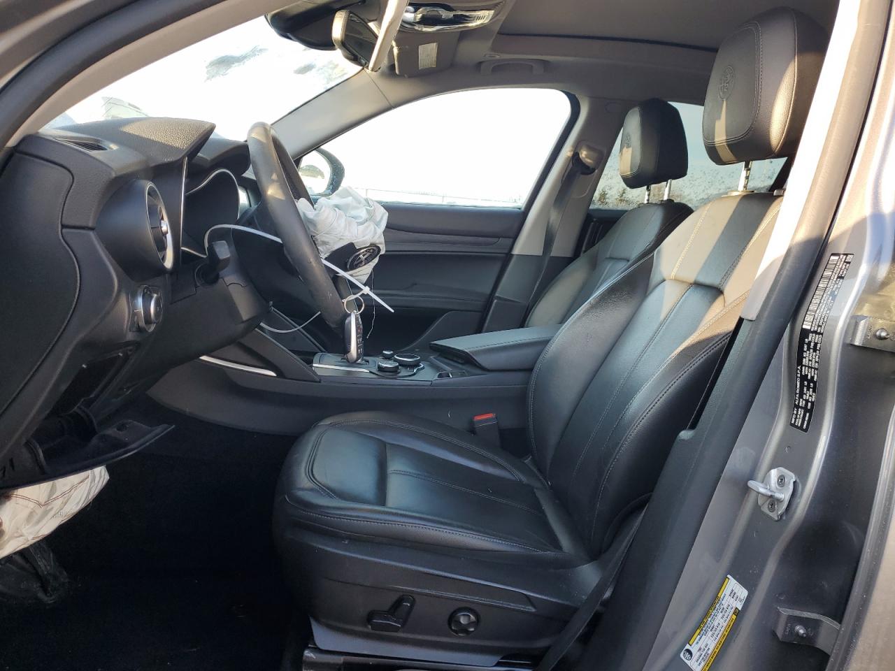 2019 Alfa Romeo Stelvio - Image 7