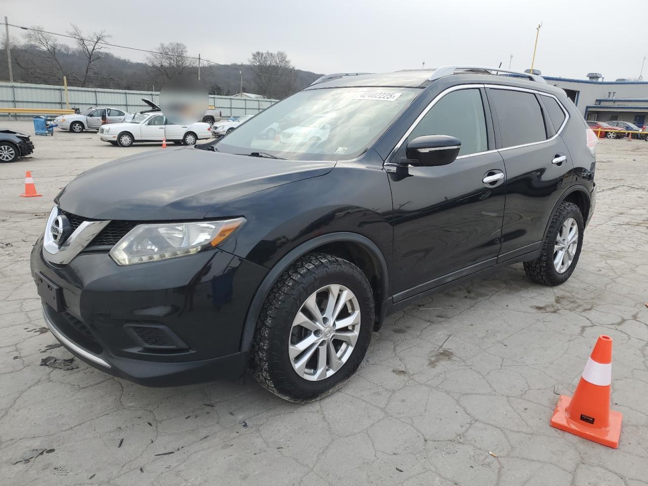 2015 Nissan Rogue - Image 1