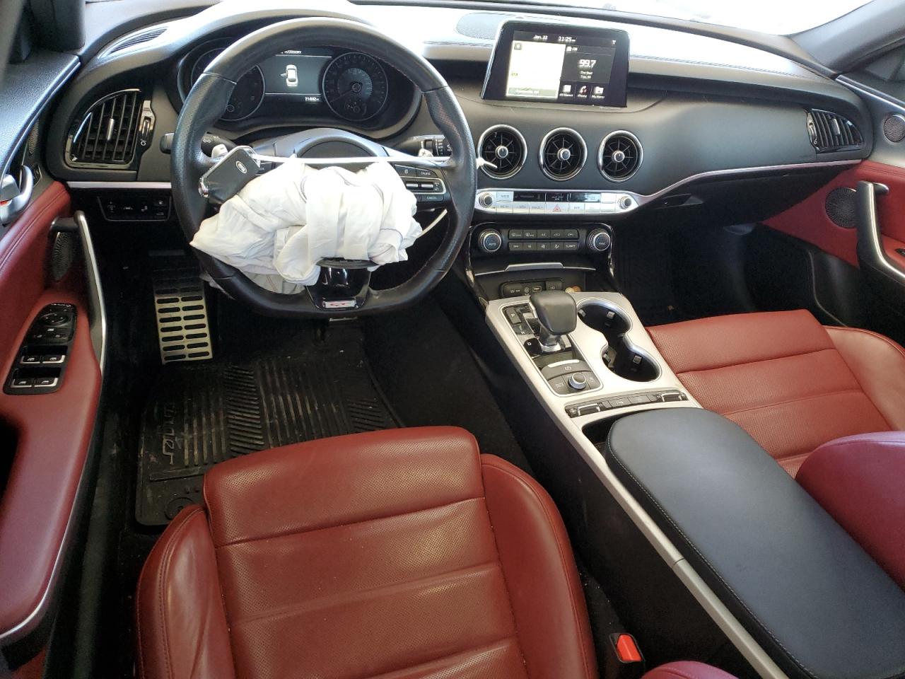 2018 Kia Stinger - Image 8