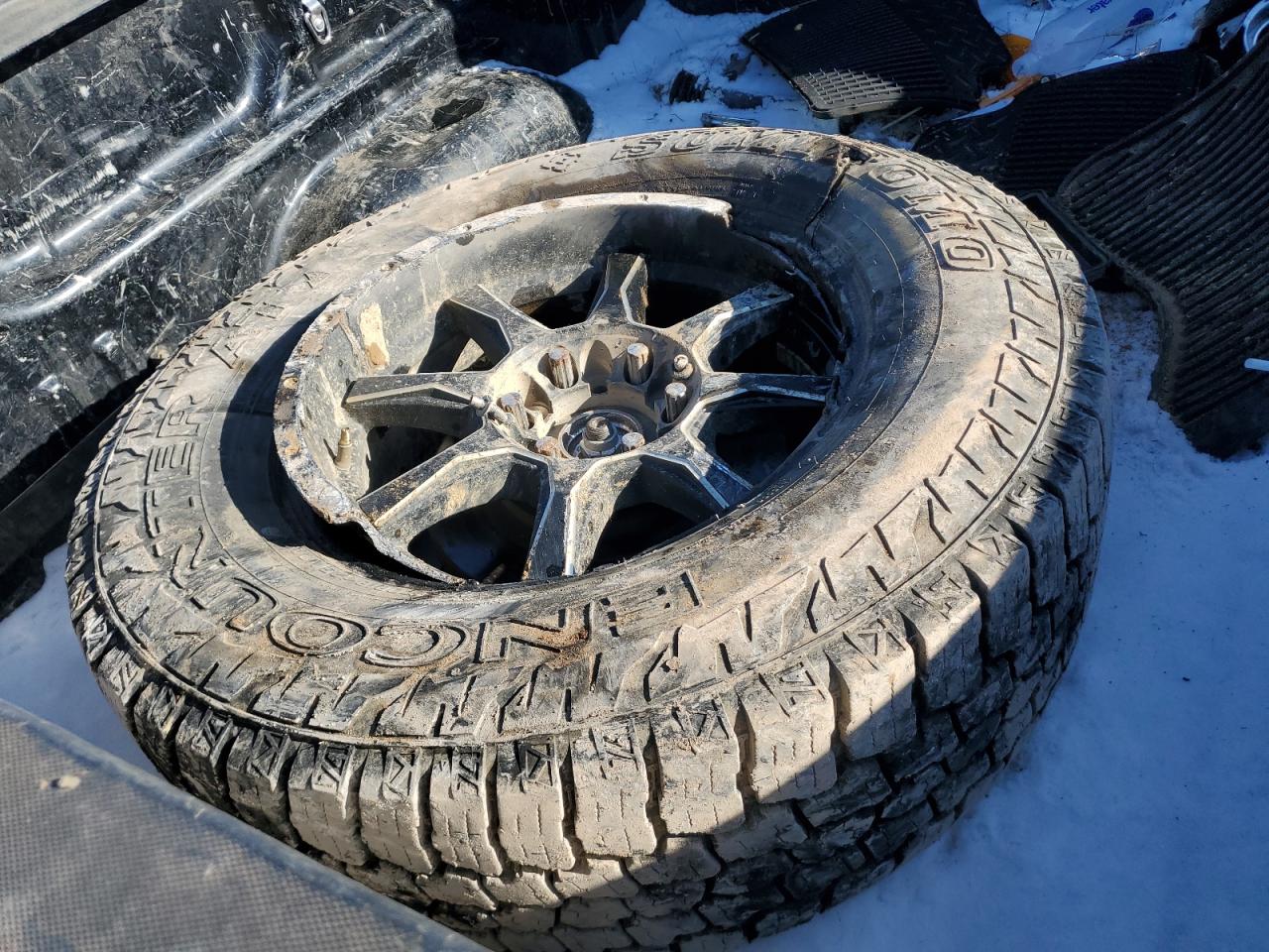 2014 Chevrolet Silverado - Image 14