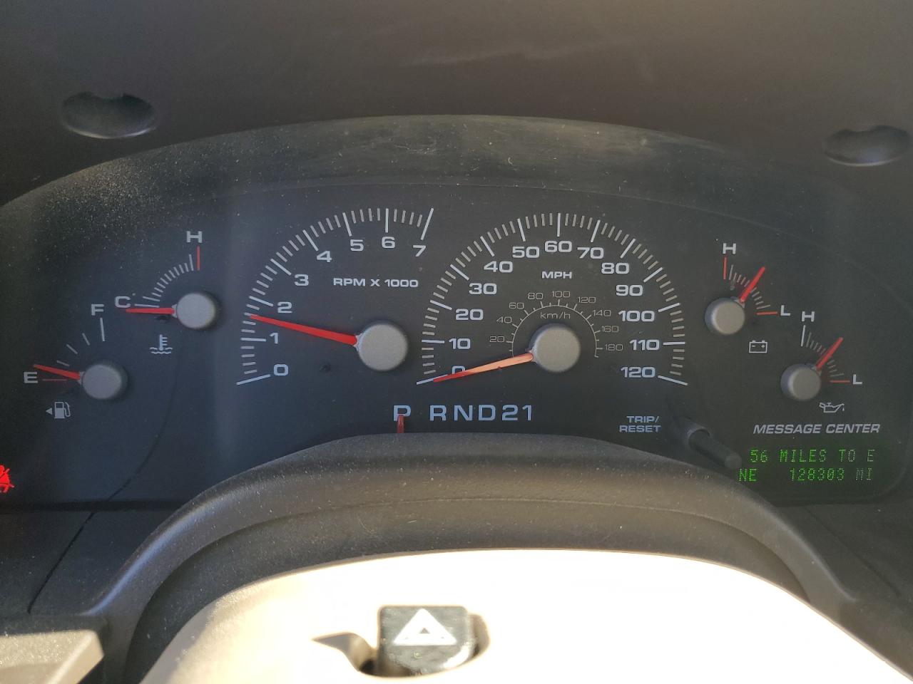 2004 Ford Expedition - Image 9