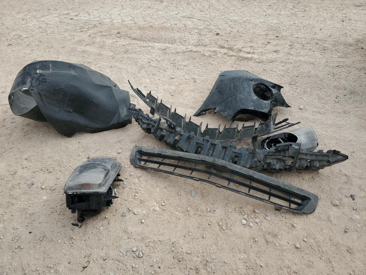 2013 Chevrolet Camaro Lt VIN: 2G1FB1E38D9240947 Lot: 80629005