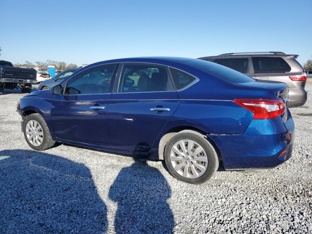 2019 Nissan Sentra - Image 2