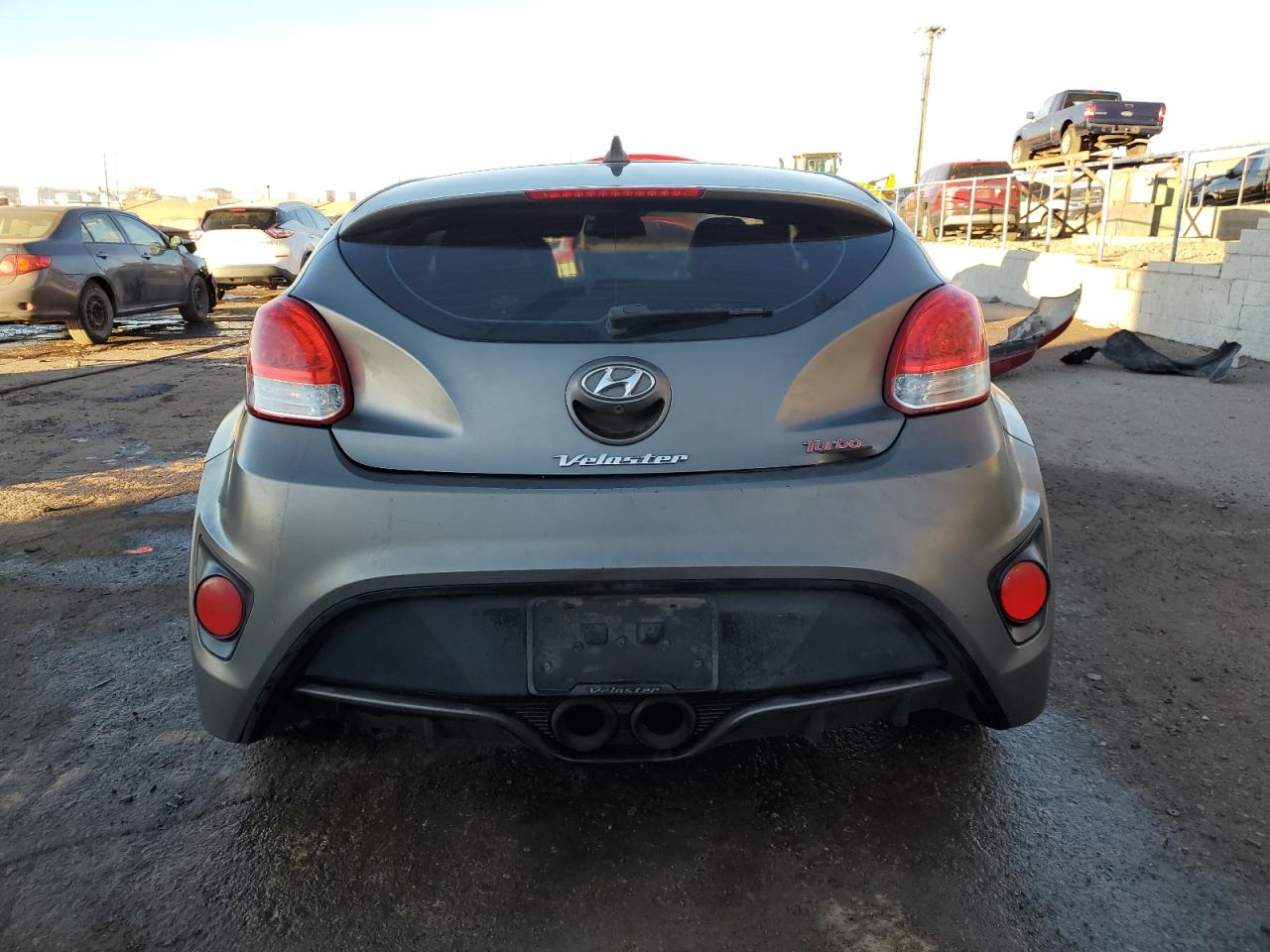 2015 Hyundai Veloster - Image 6