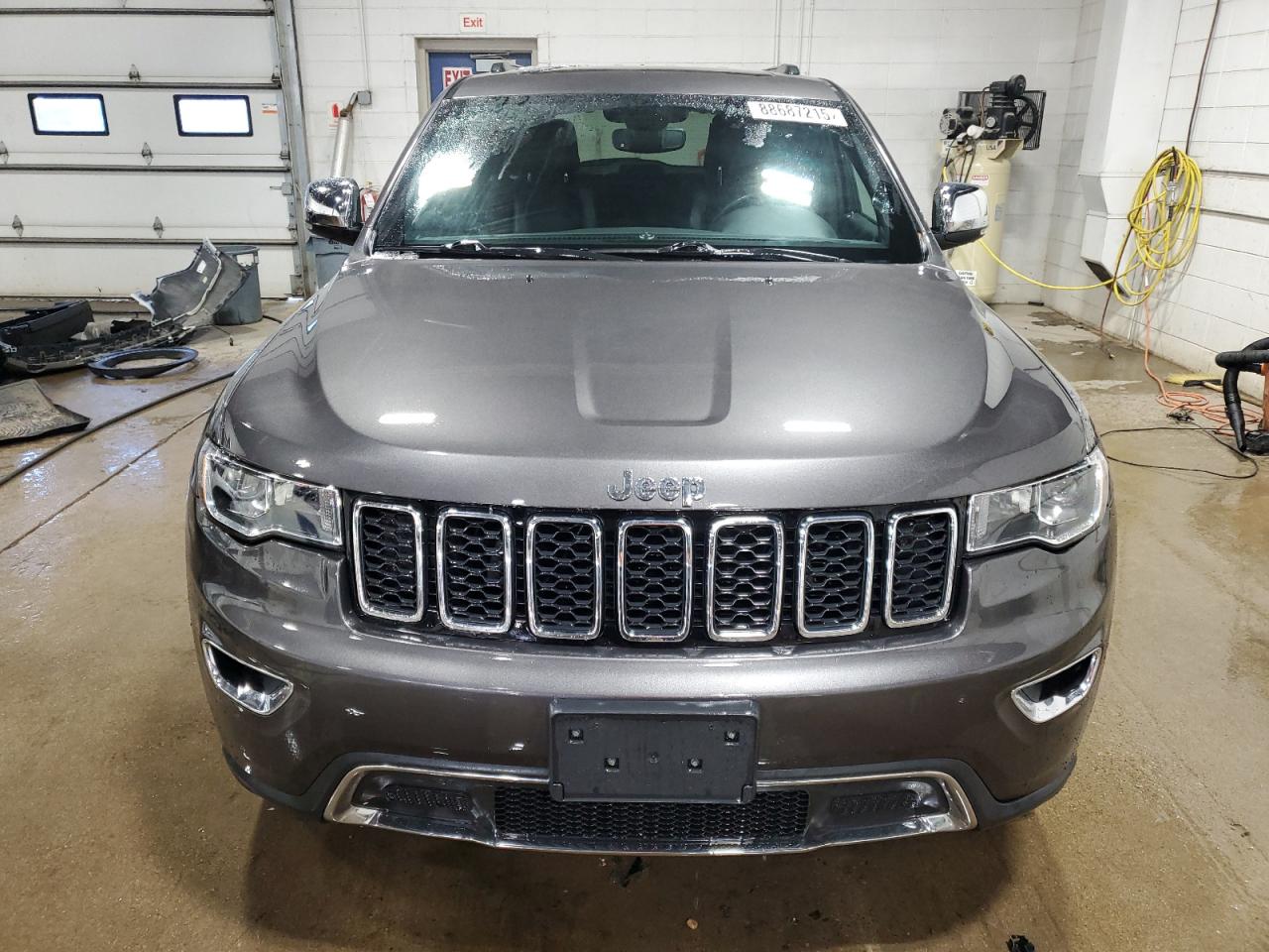 2020 Jeep Grand Cherokee - Image 5