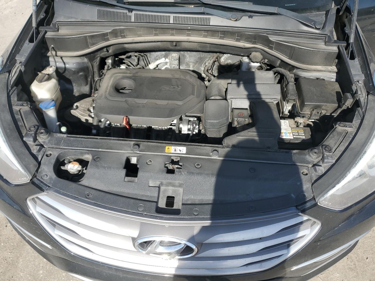 2018 Hyundai Santa Fe - Image 12