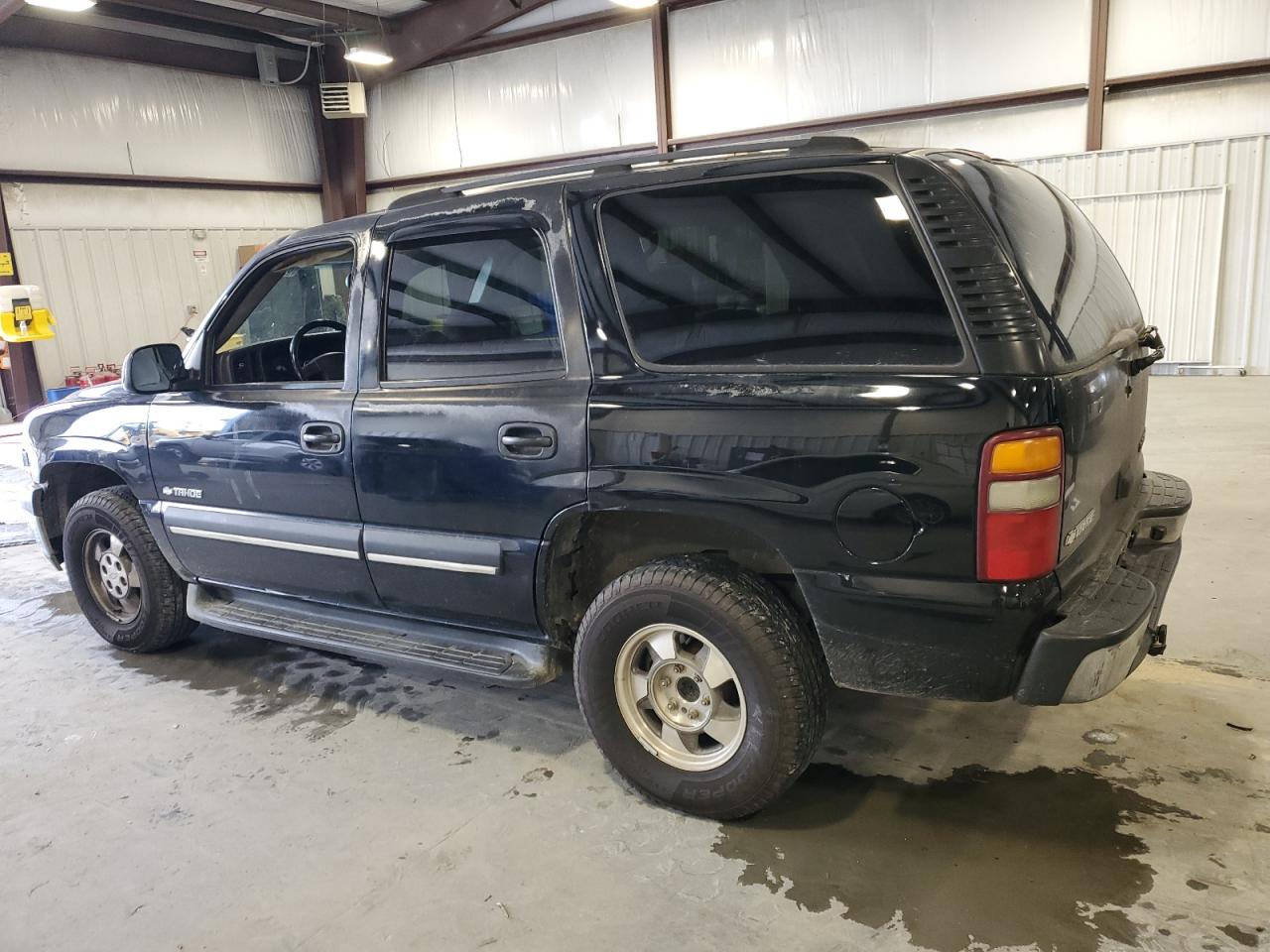 2003 Chevrolet Tahoe - Image 2