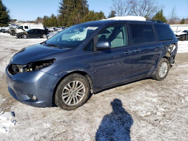 2016 Toyota Sienna Xle