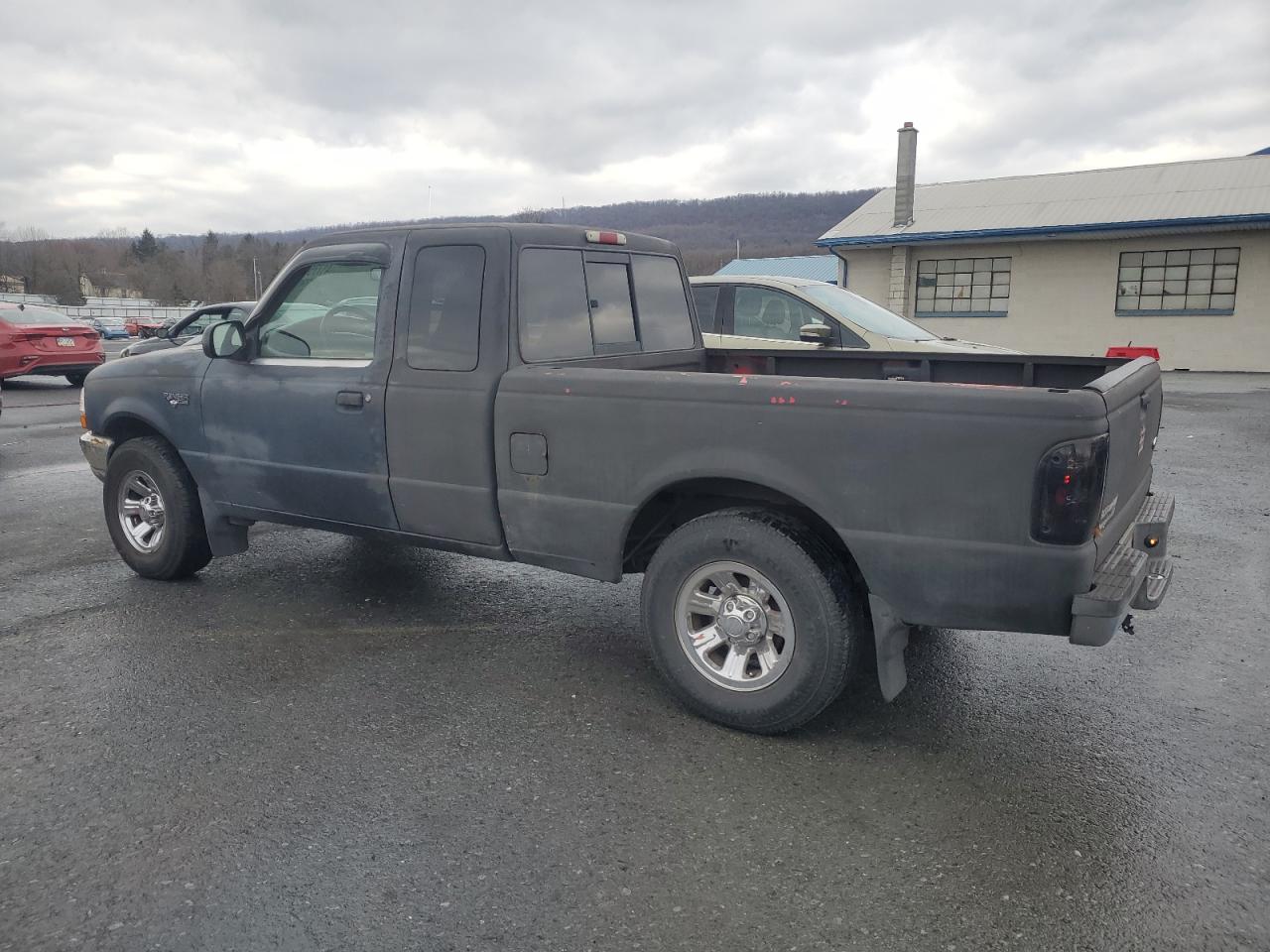 2000 Ford Ranger - Image 2