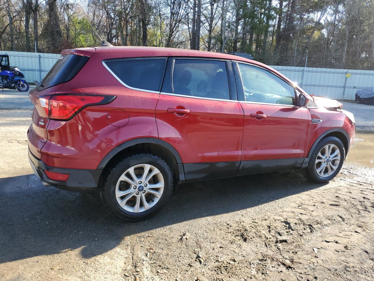 VIN 1FMCU0G93KUB34210 2019 FORD ESCAPE no.3