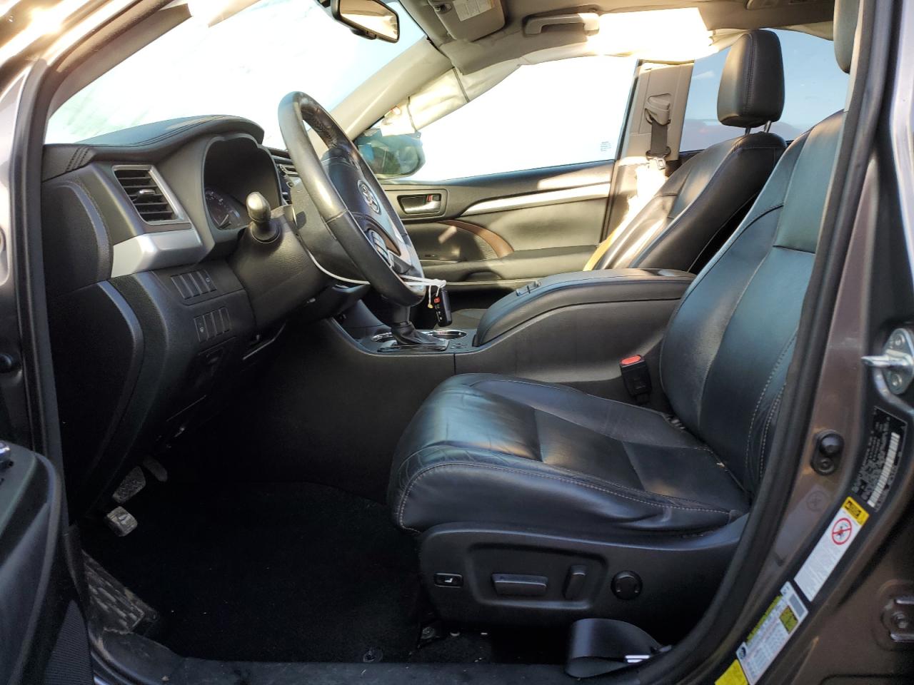 2015 Toyota Highlander - Image 7