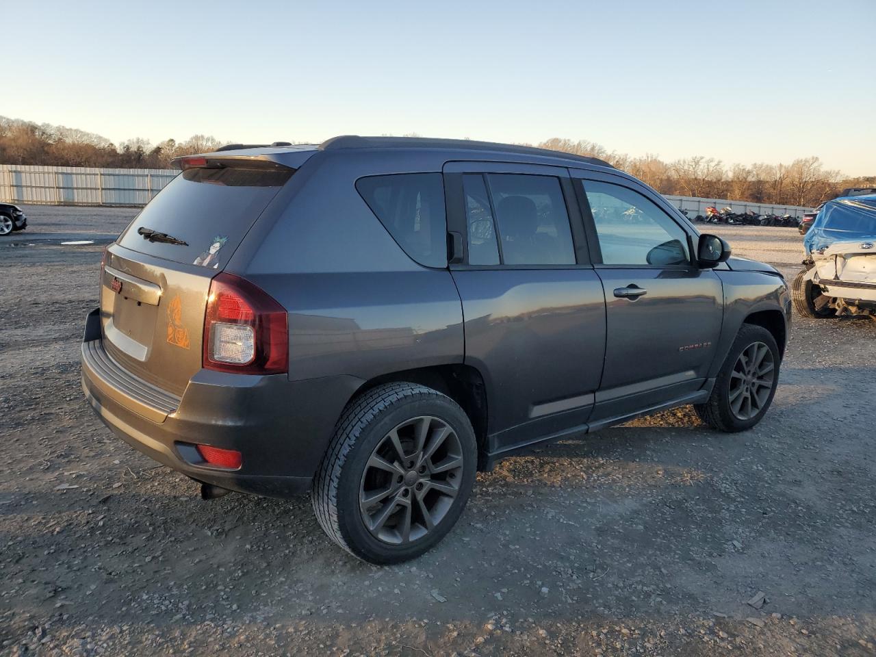 2016 Jeep Compass - Image 3