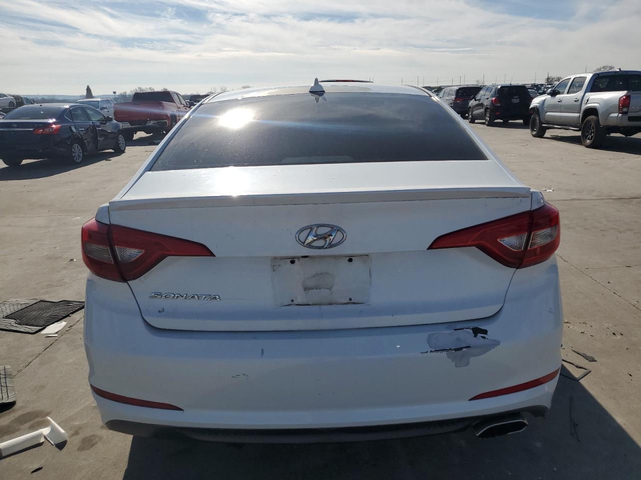 2016 Hyundai Sonata - Image 6