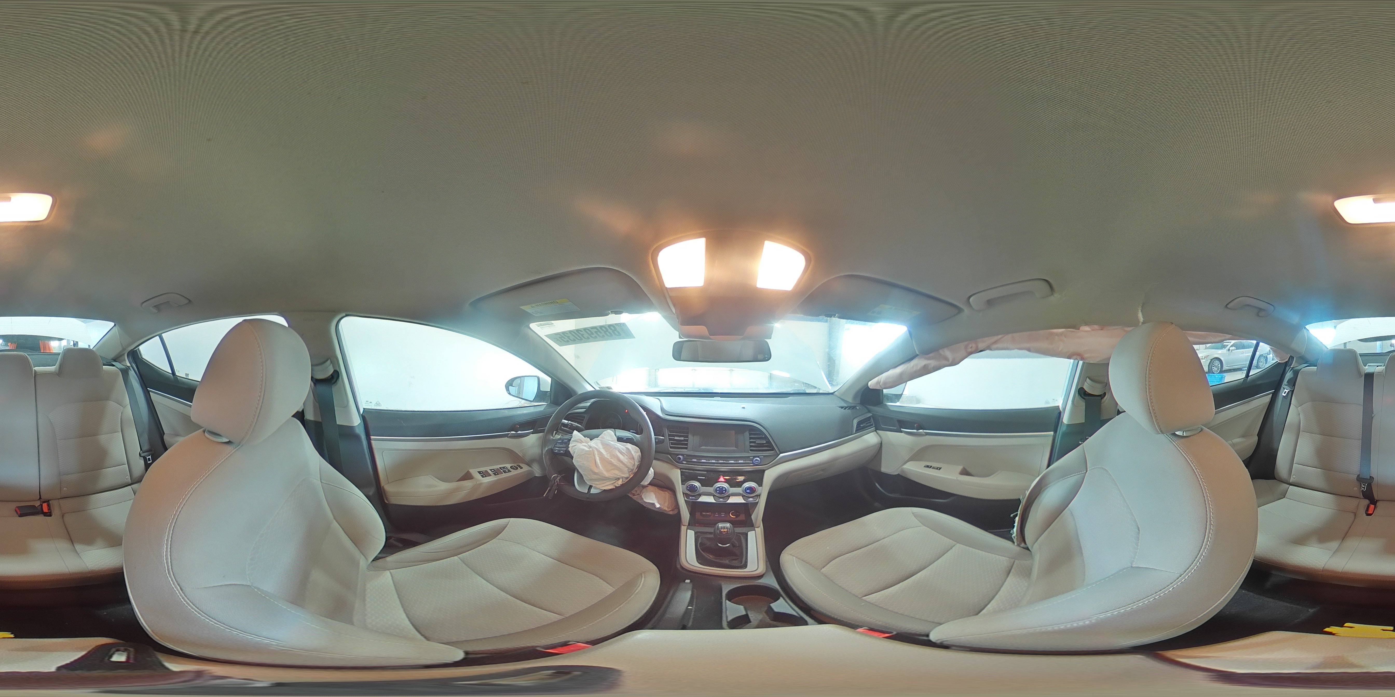 2019 Hyundai Elantra - Image 13
