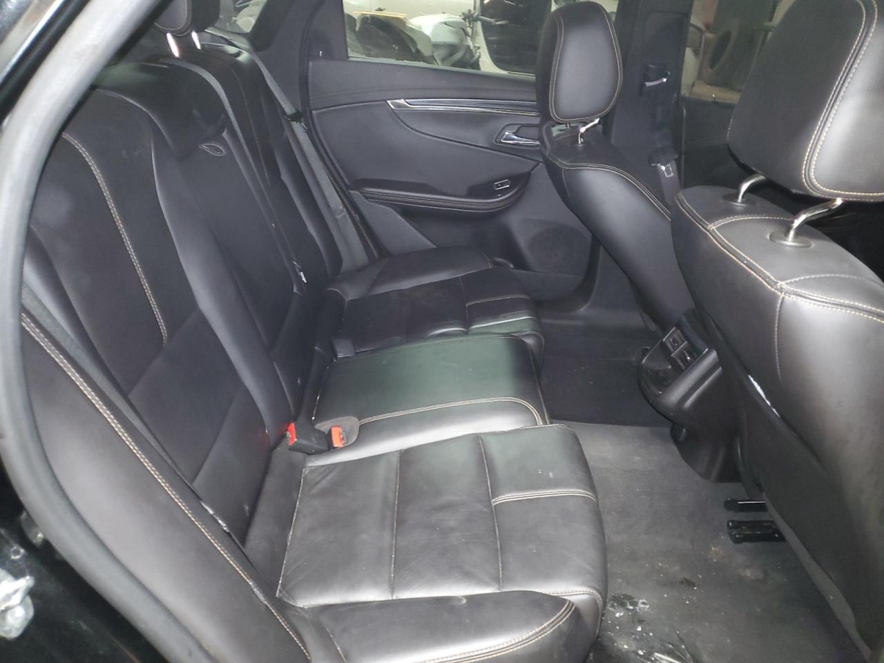 2016 Chevrolet Impala - Image 10