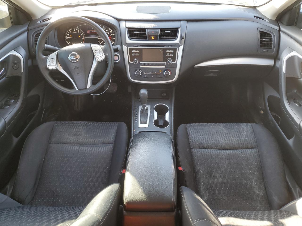 2017 Nissan Altima - Image 8