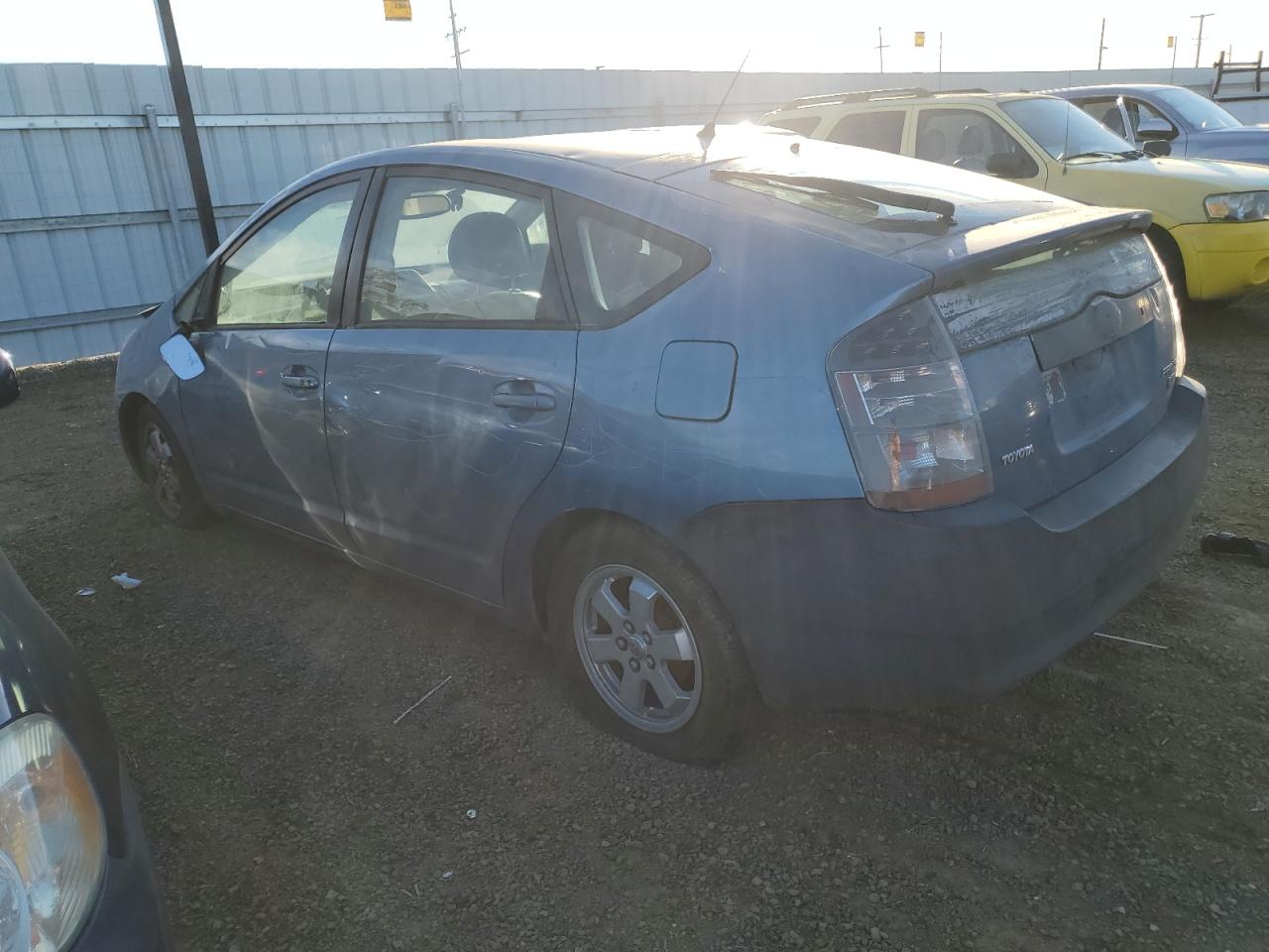 2005 Toyota Prius - Image 2