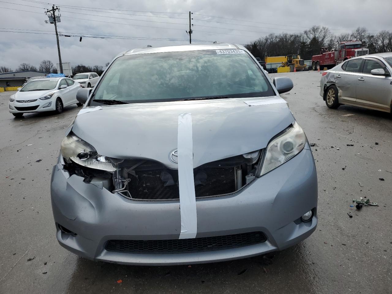 2015 Toyota Sienna - Image 5