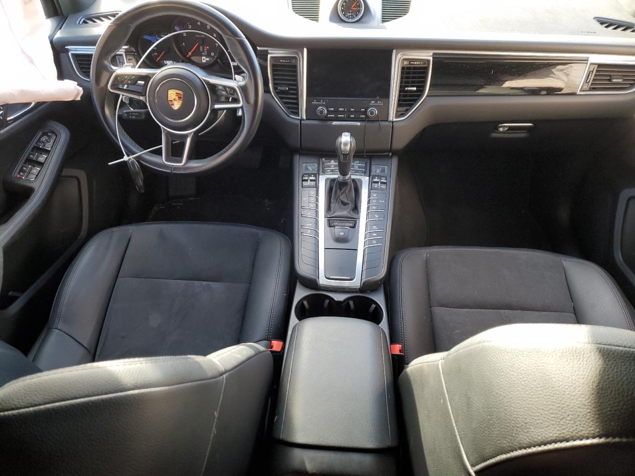 2017 Porsche Macan - Image 8
