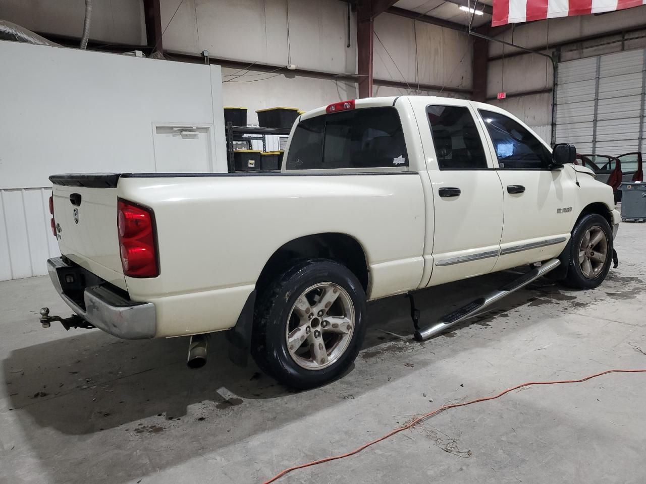 2008 Dodge RAM - Image 3