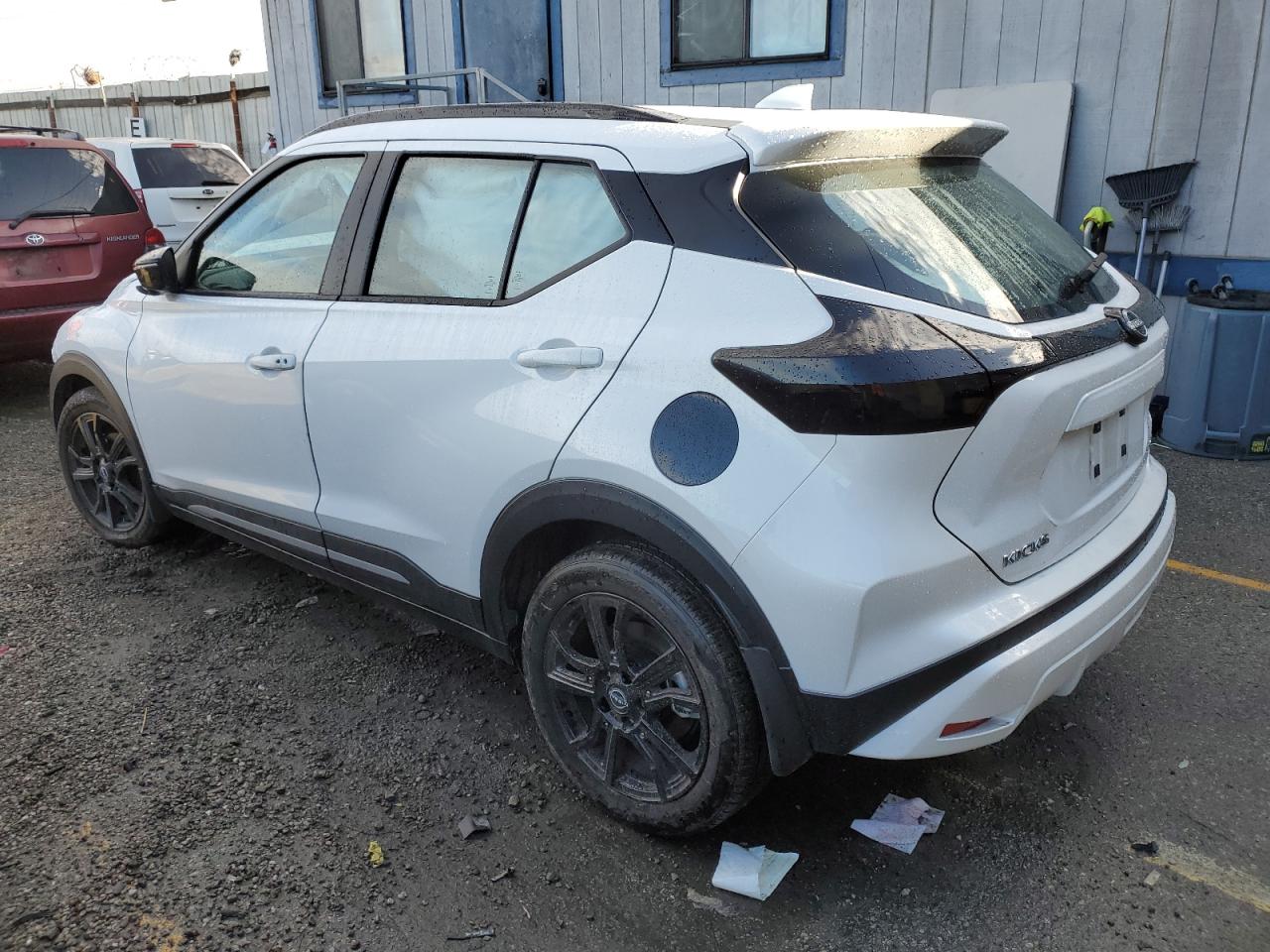2024 Nissan Kicks - Image 2