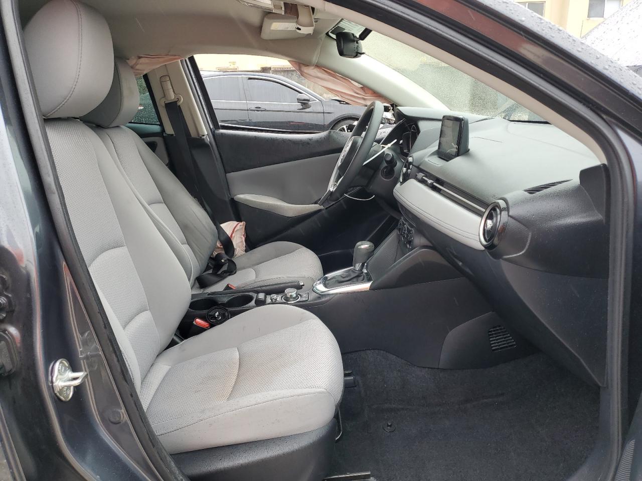 2019 Toyota Yaris - Image 7