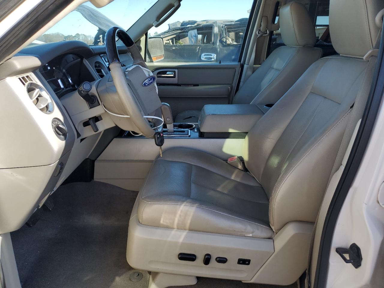 2011 Ford Expedition - Image 7