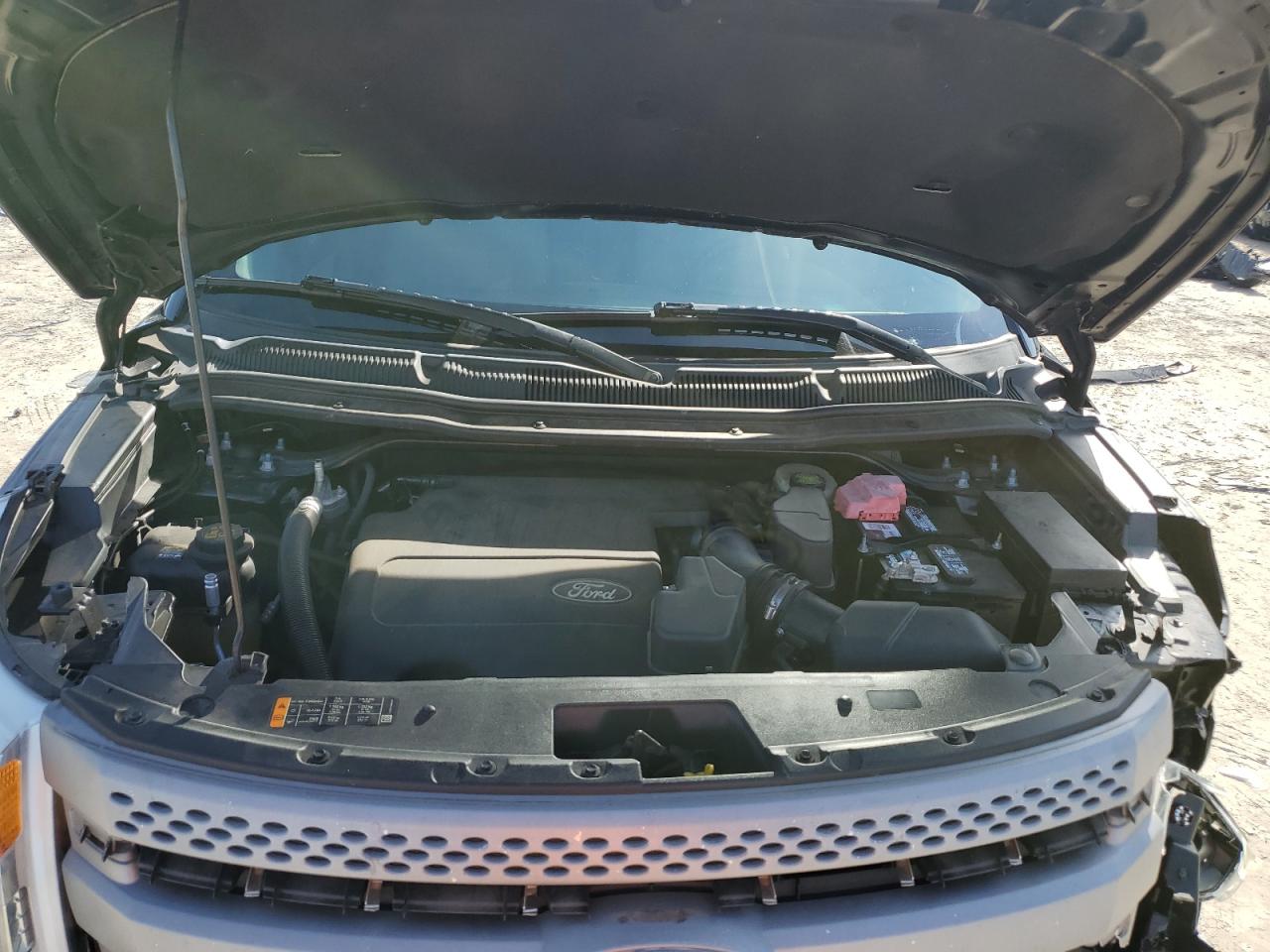 2013 Ford Explorer - Image 12