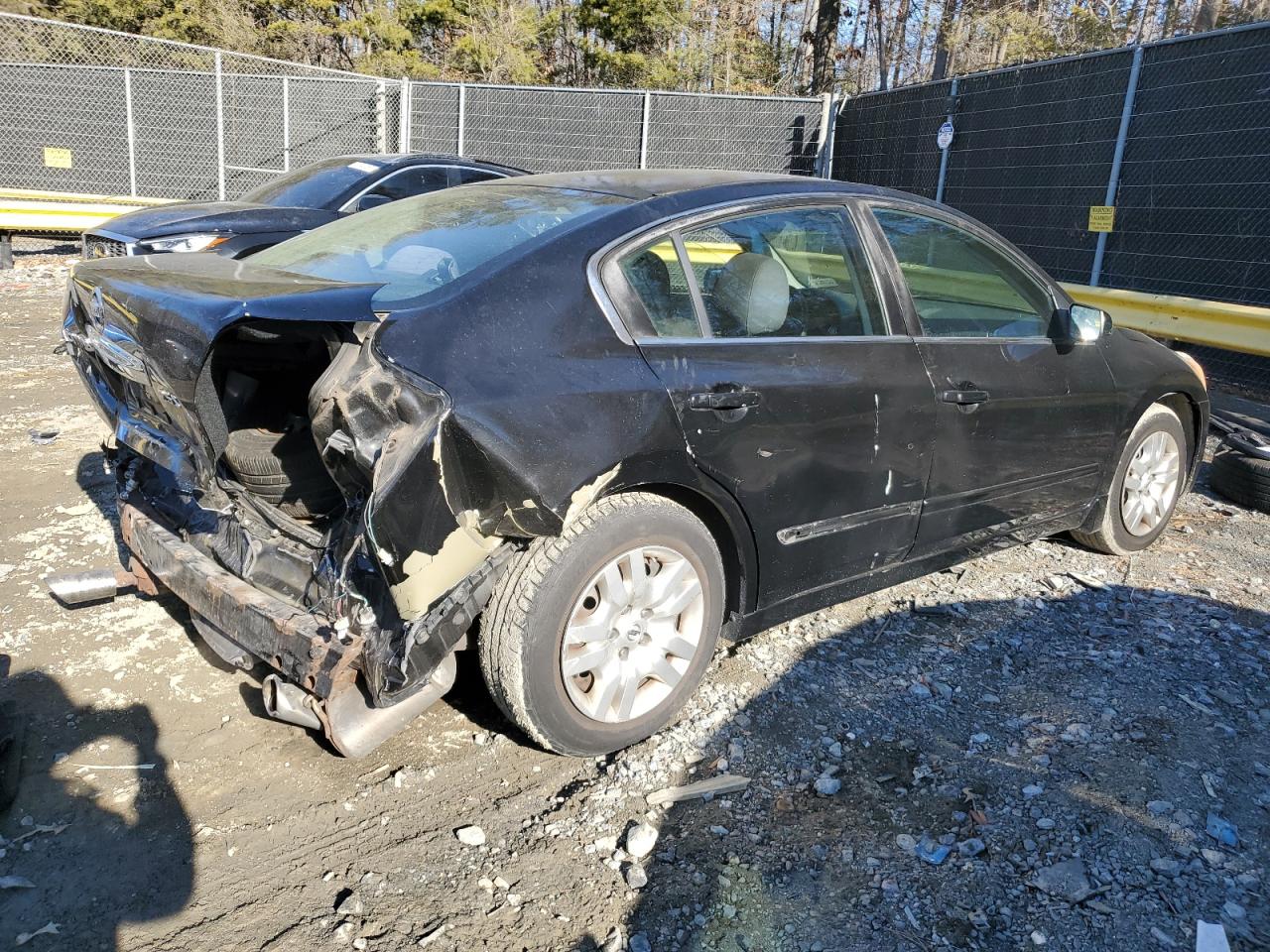 2010 Nissan Altima - Image 3