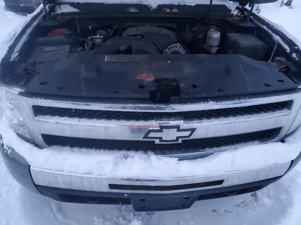 2011 Chevrolet Silverado - Image 11