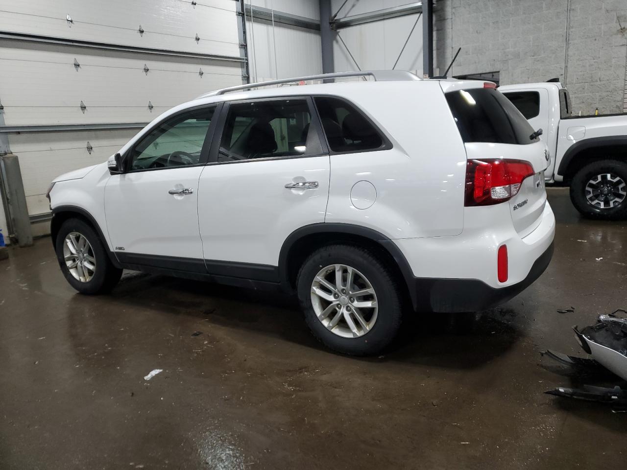2015 Kia Sorento - Image 2