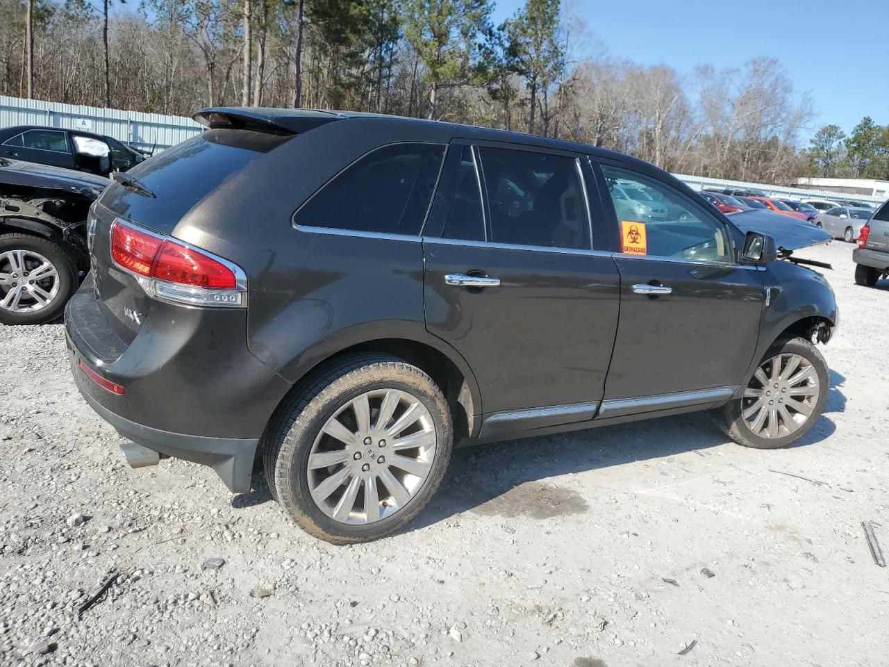 2011 Lincoln MKX - Image 3