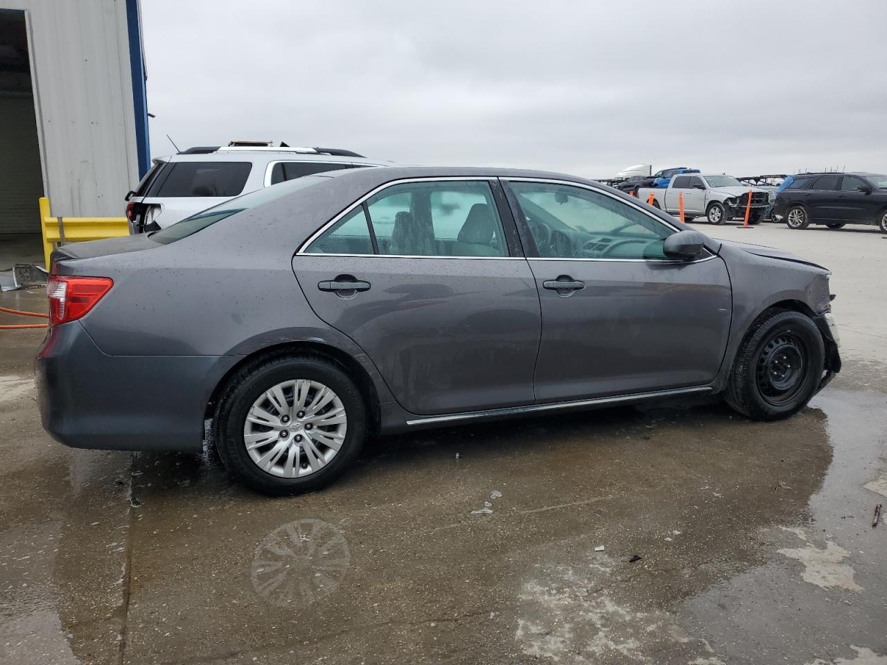 2013 Toyota Camry - Image 3
