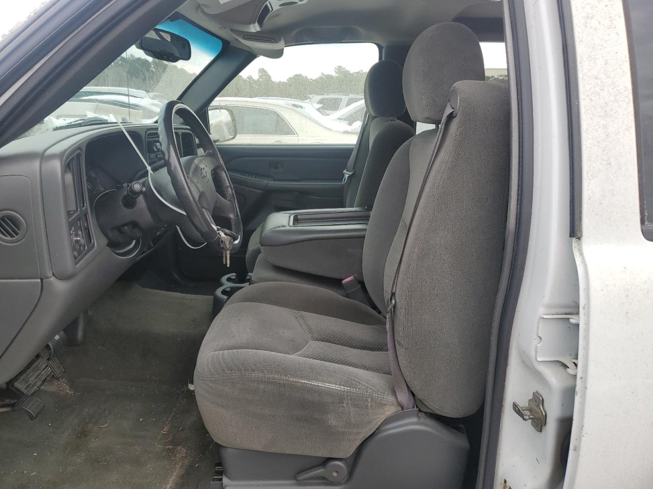 2005 Chevrolet Silverado - Image 7