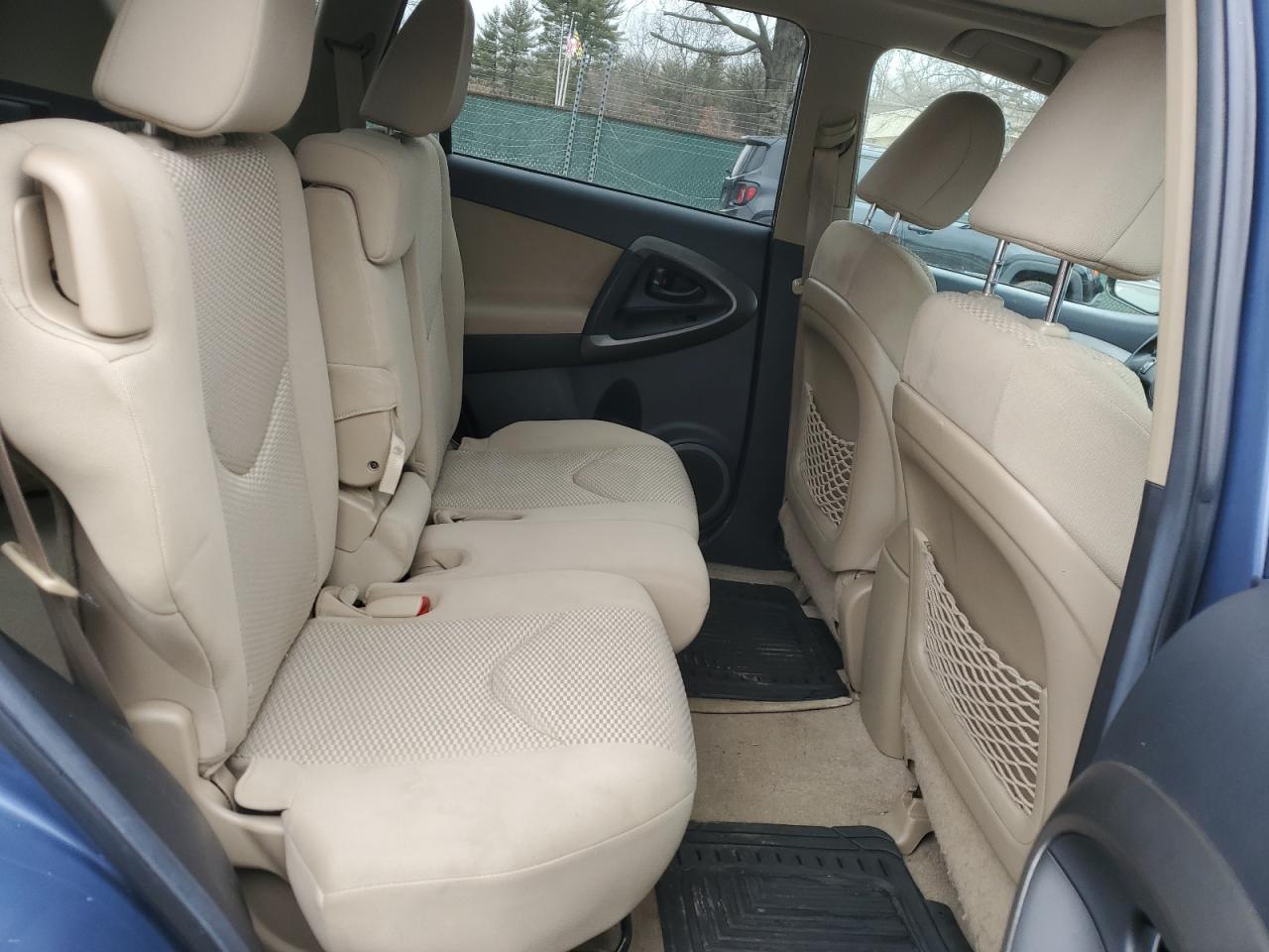 2012 Toyota RAV 4 - Image 11