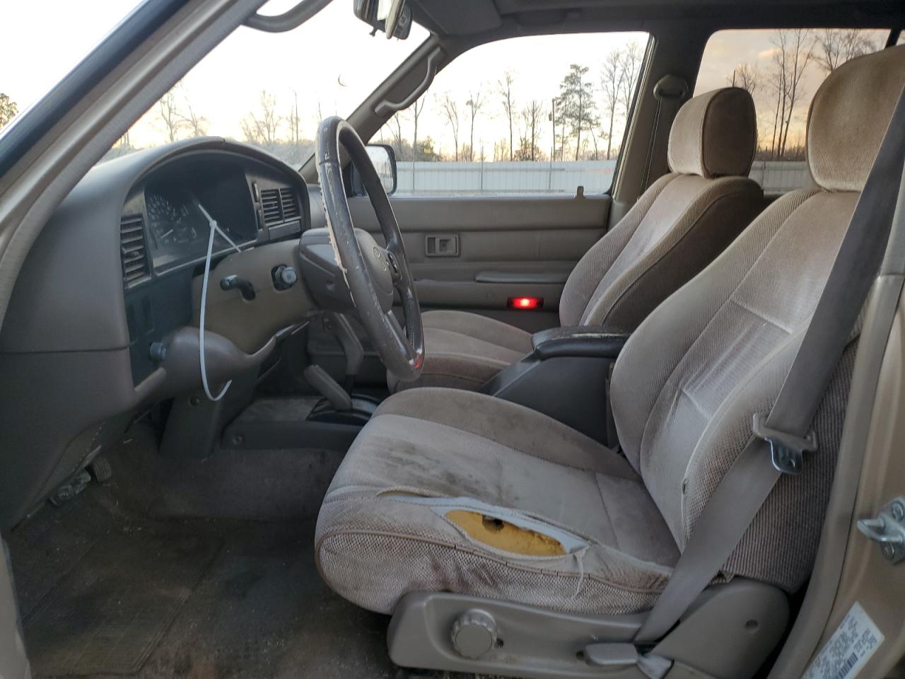 1995 Toyota 4Runner - Image 7