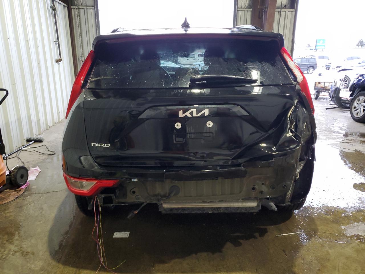 2023 Kia Niro - Image 6