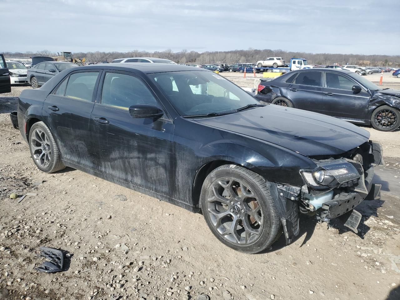 2016 Chrysler 300 - Image 4