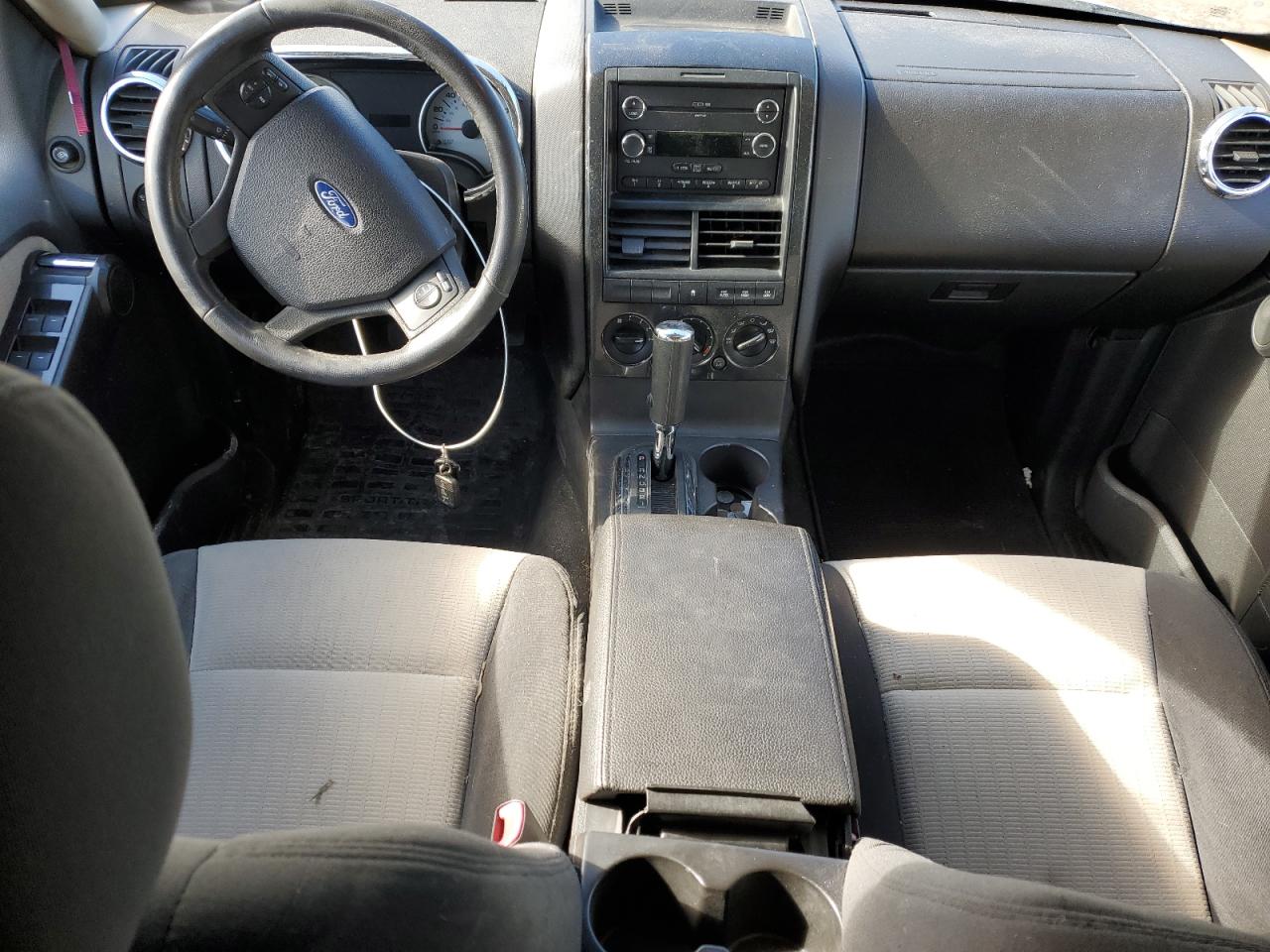 2008 Ford Explorer - Image 8
